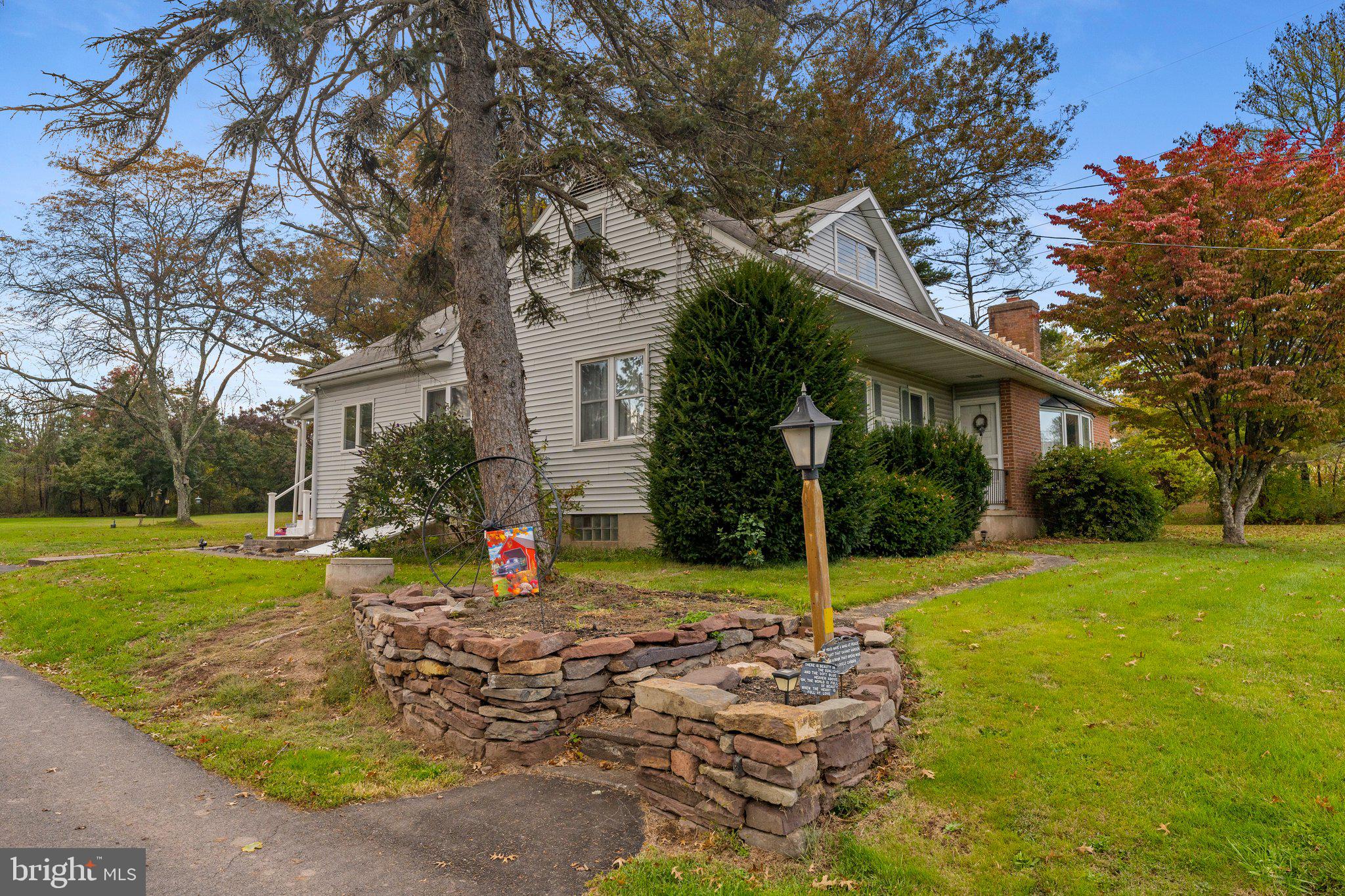 72 Cowpath Road Telford, PA 18969 - Photo 2 of 34