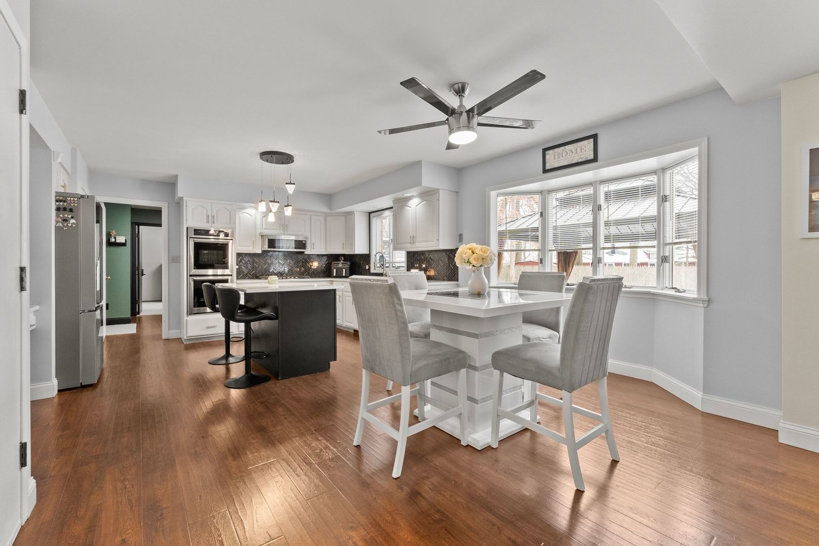 18118 Whitman Lane Lansing, IL 60438 - Photo 8 of 41