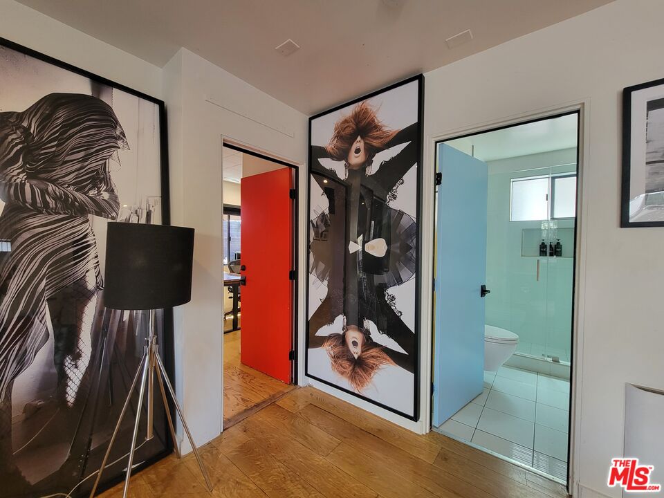 1001 Main Street Venice, CA 90291 - Photo 25 of 65