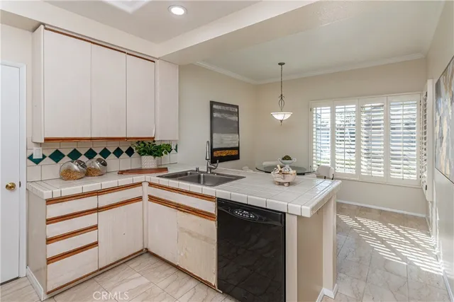 $949,000 | 25 Portland Place, Laguna Niguel, CA 92677