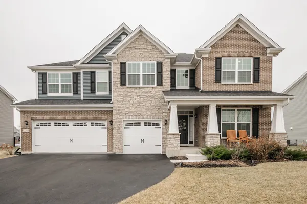 $4,950 | 12513 South Willowgate Lane, Plainfield, IL 60585