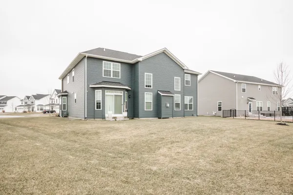 $4,950 | 12513 South Willowgate Lane, Plainfield, IL 60585