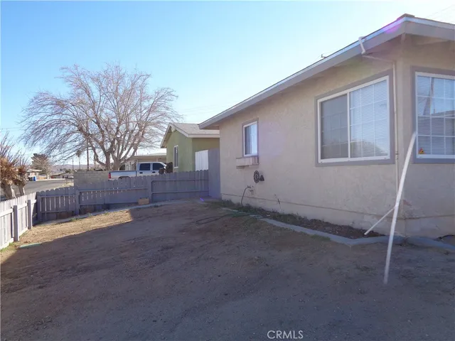 $1,800 | 710 Patricia Street, Barstow, CA 92311