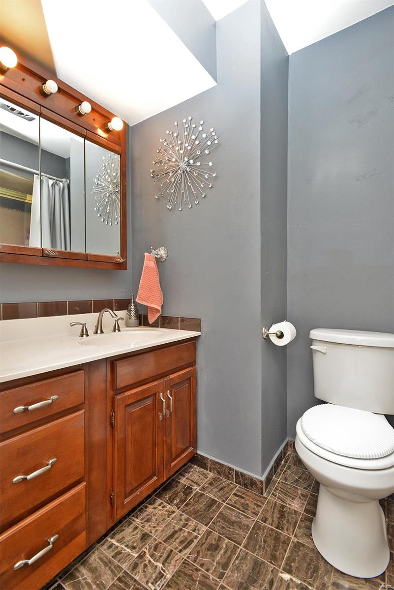 6843 Weber Road St. Louis, MO 63123 - Photo 14 of 34 Gallery Image 14