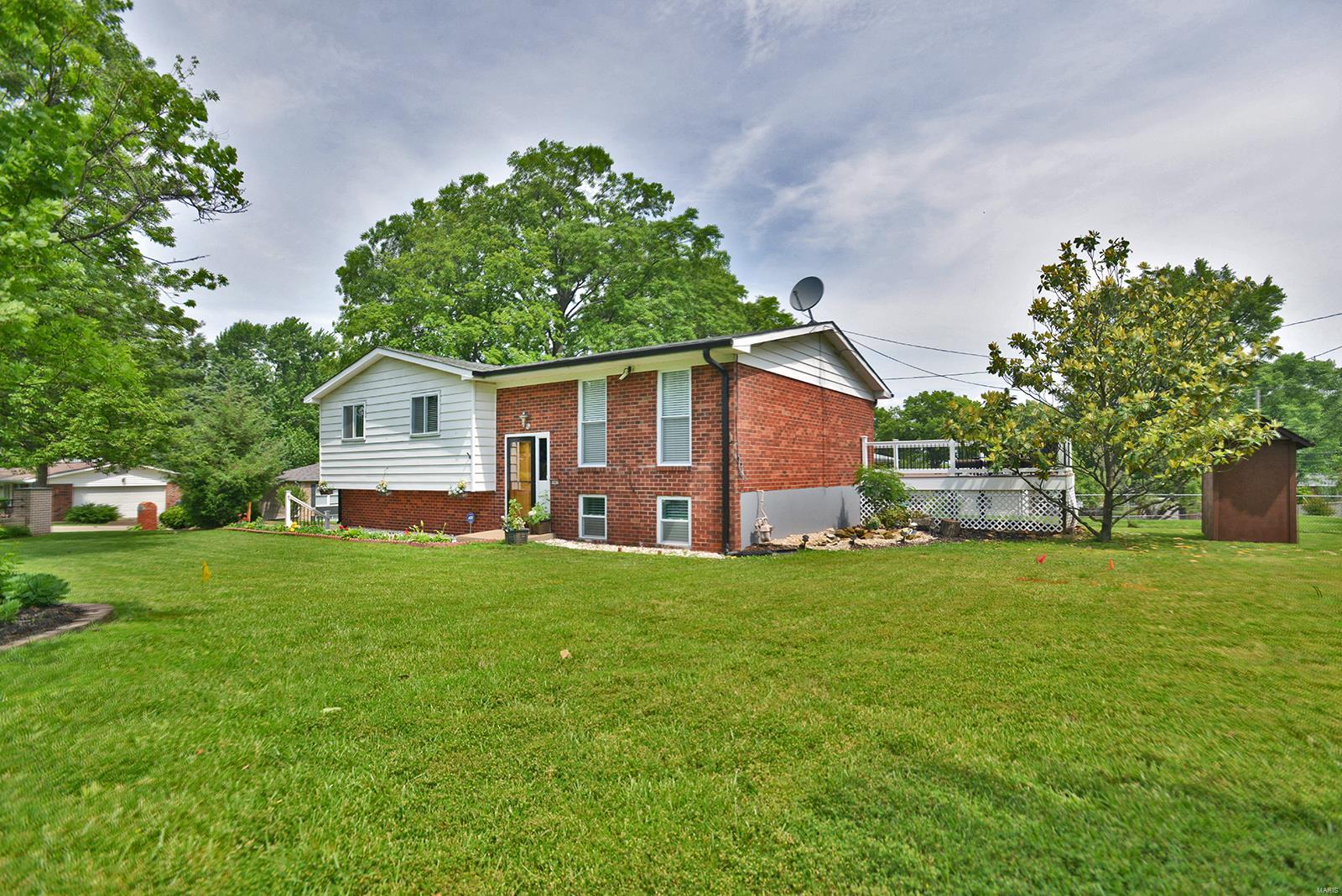 6843 Weber Road St. Louis, MO 63123 - Photo 4 of 34 Gallery Image 4