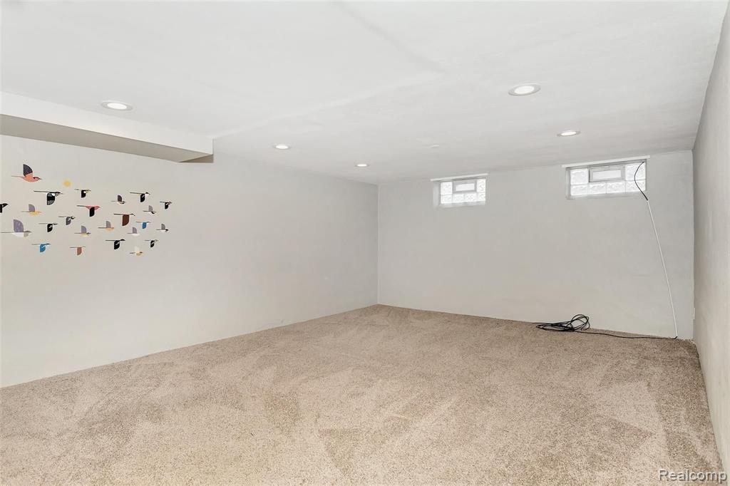 377 McMillan Road Grosse Pointe Farms, MI 48236 - Photo 6 of 38