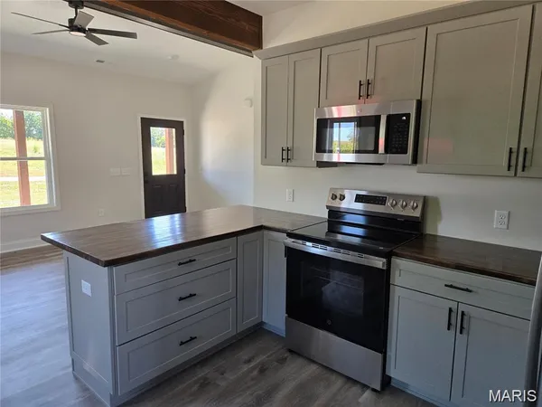 $299,900 | 17582 Monroe Road, Perry, MO 63462