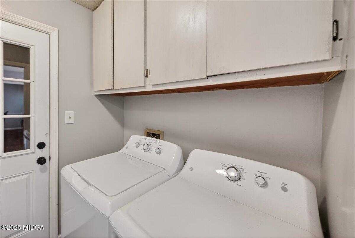 117 Chadwick Drive Macon, GA 31210 - Photo 21 of 32 a utility room with dryer and washer