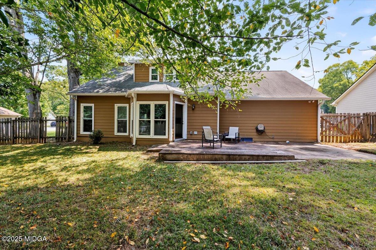 117 Chadwick Drive Macon, GA 31210 - Photo 27 of 32 a front view of a house with swimming pool