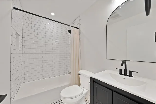 $415,000 | 804 Vinecrest Lane, Richardson, TX 75080