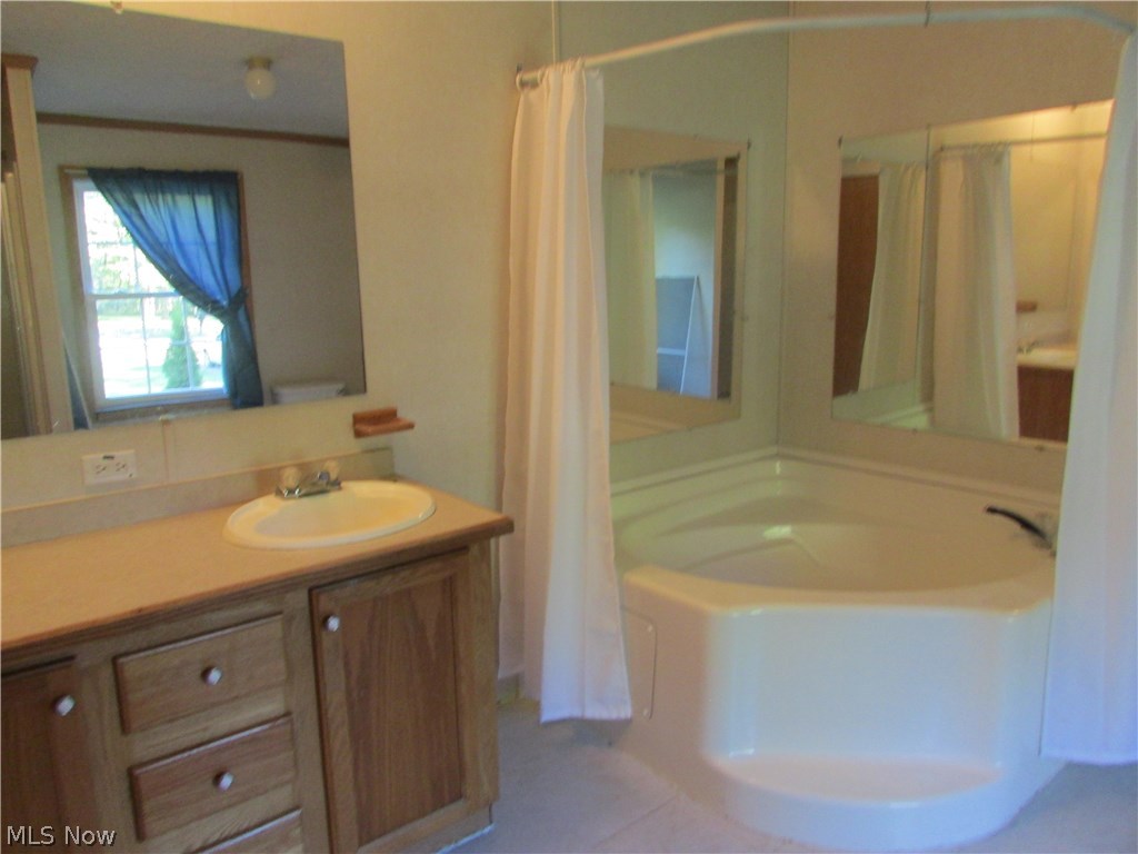 1220 Way Road Rome, OH 44085 - Photo 18 of 25 Alternate view of master bath.