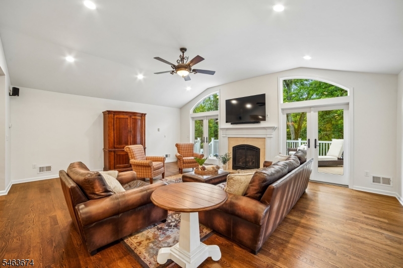 123 Riverbend Road Berkeley Heights, NJ 07922 - Photo 10 of 29 Gallery Image 10