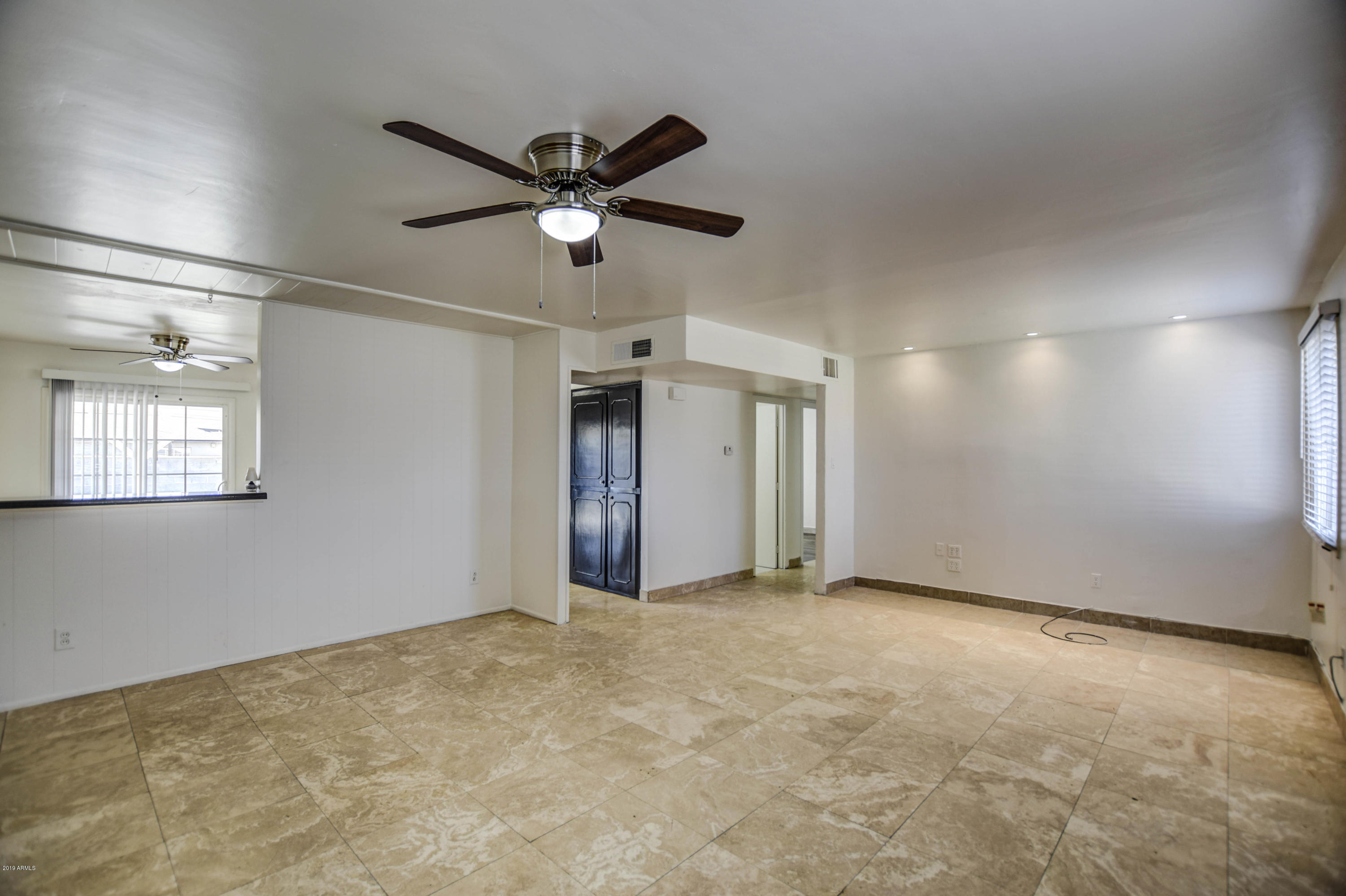 6017 West Osborn Road Phoenix, AZ 85033 - Photo 5 of 33 Living room 1