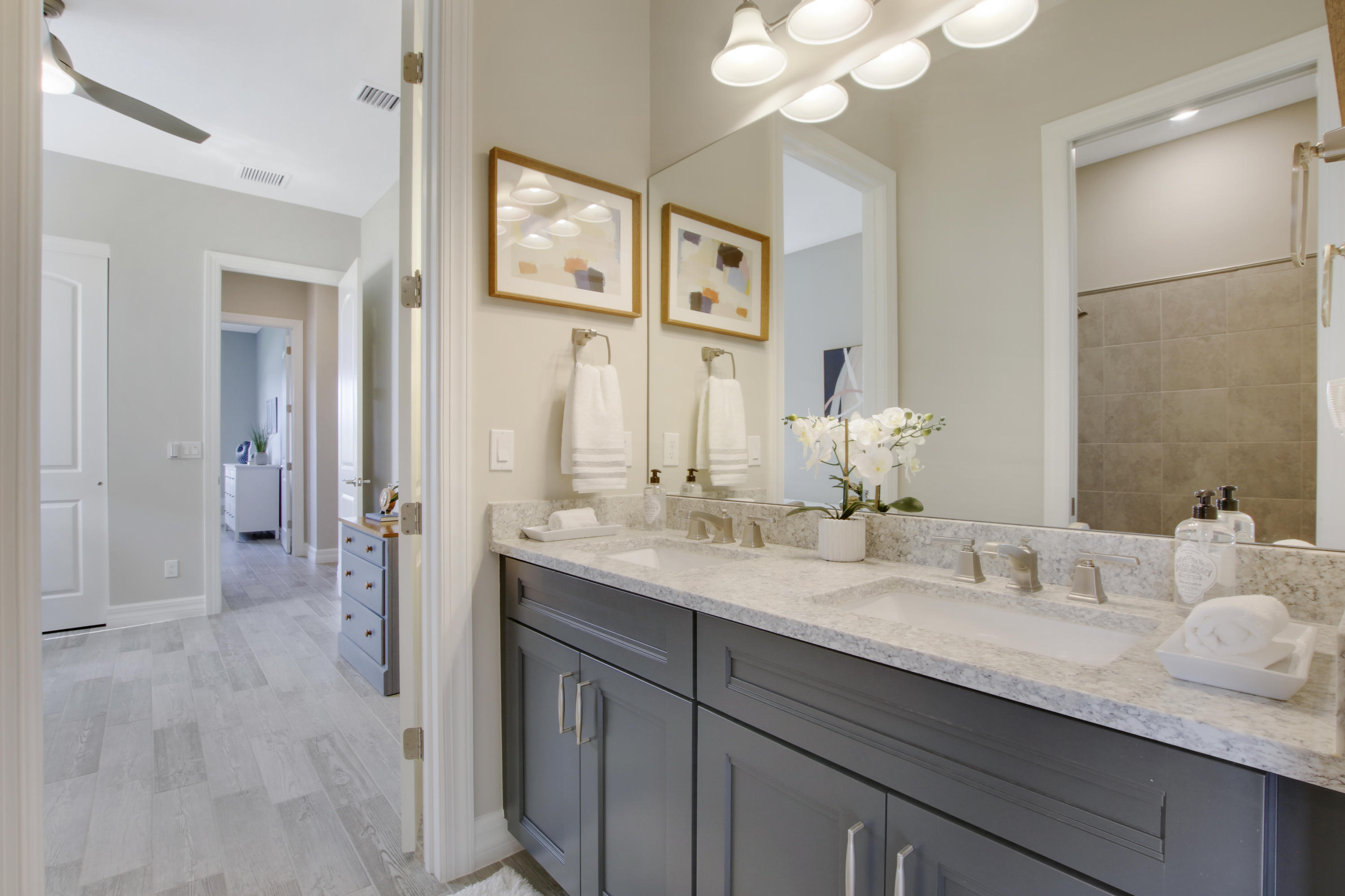 126 Indigo River Point Jupiter, FL 33478 - Photo 30 of 59 Jack & Jill Bathroom