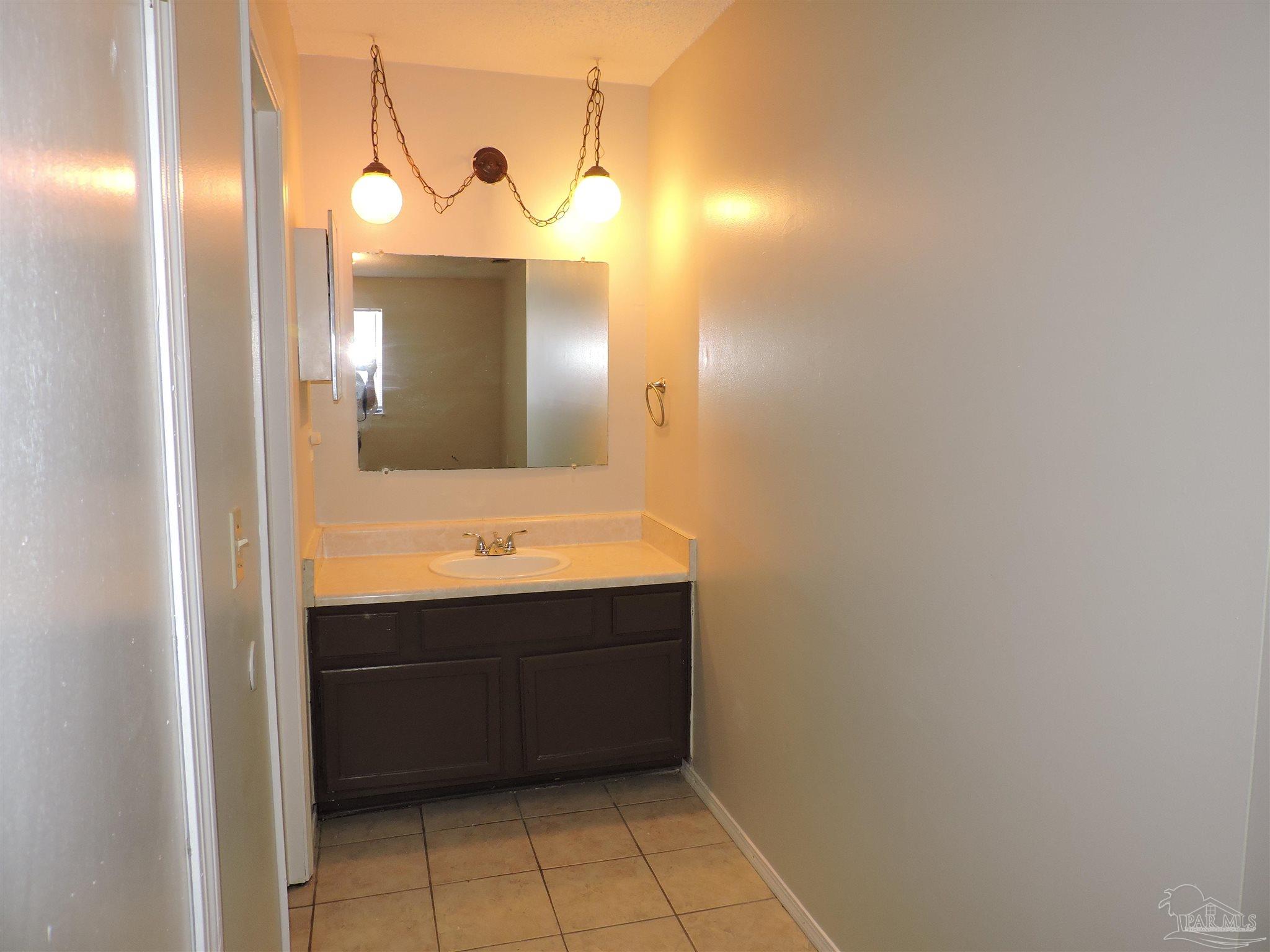 230 North Crow Road, Unit B Pensacola, FL 32506 - Photo 7 of 11