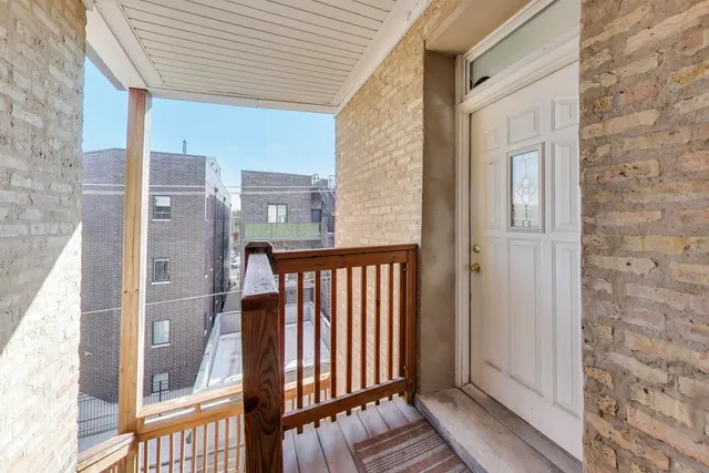 $240,000 | 3215 North Francisco Avenue, Unit 3S, Chicago, IL 60618
