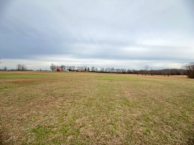 $319,000 | 542 Aedc Lakeview Road, Estill Springs, TN 37330