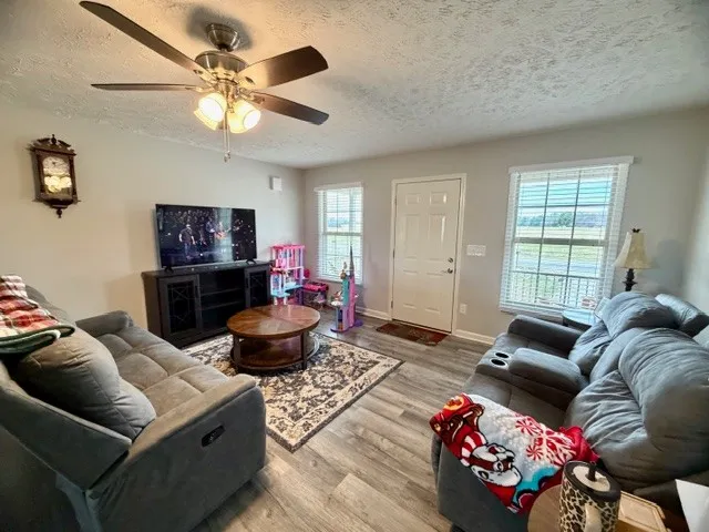 $319,000 | 542 Aedc Lakeview Road, Estill Springs, TN 37330