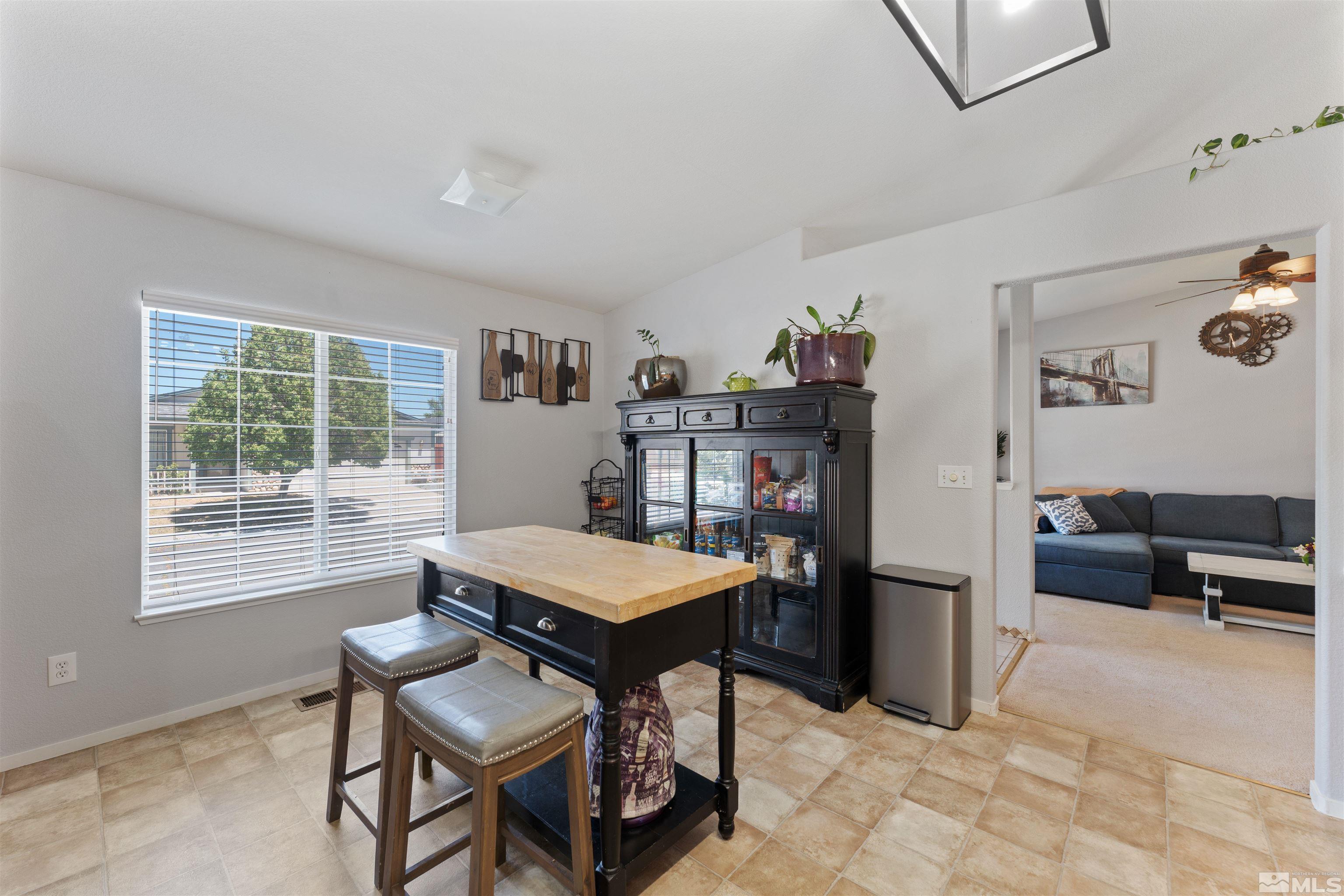 17742 Fossil Court Reno, NV 89508 - Photo 8 of 30 Photo 8