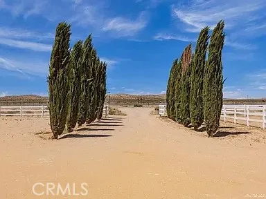 a view of a walk in front of a building
