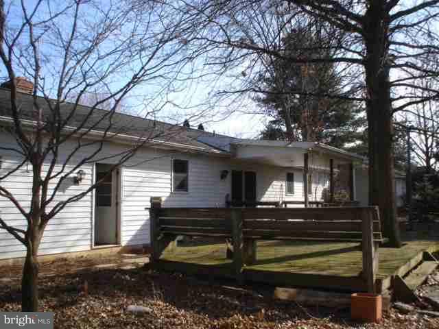 443 Adams Road Carlisle, PA 17015 - Photo 5 of 7 Gallery Image 5