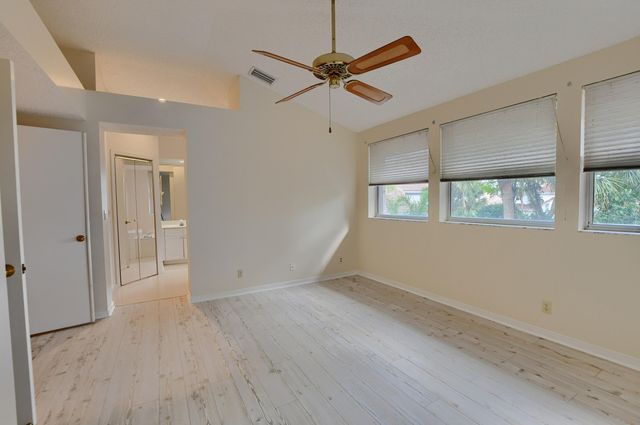 $450,000 | 2252 Northwest 53rd Street, Boca Raton, FL 33496