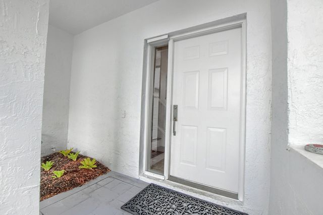 $450,000 | 2252 Northwest 53rd Street, Boca Raton, FL 33496
