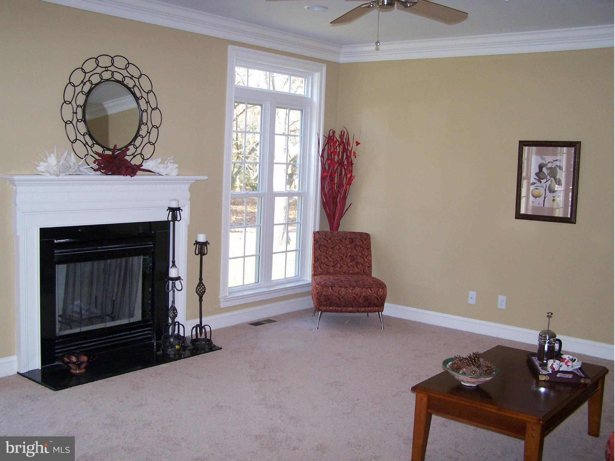 2574 Davidsonville Road Gambrills, MD 21054 - Photo 21 of 25 Living Room