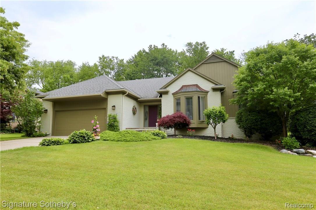 731 Stanford Circle Rochester, MI 48309 - Photo 1 of 52 Welcome to Stanford Circle