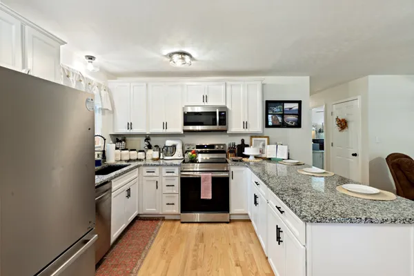 $395,000 | 2015 Highway 70 West, Dickson, TN 37055