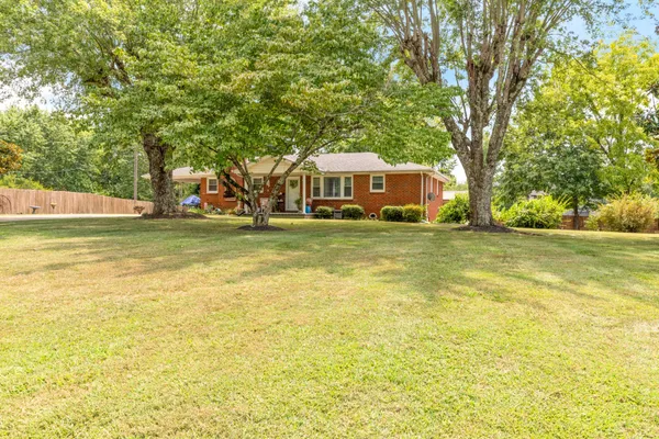 $395,000 | 2015 Highway 70 West, Dickson, TN 37055