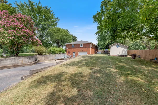 $395,000 | 2015 Highway 70 West, Dickson, TN 37055