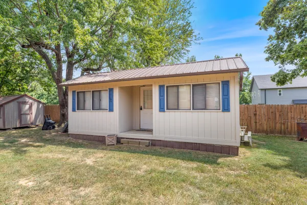$395,000 | 2015 Highway 70 West, Dickson, TN 37055