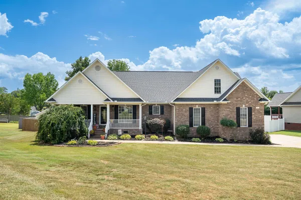 $469,000 | 141 Sugar Hill Court, Boiling Springs, SC 29316
