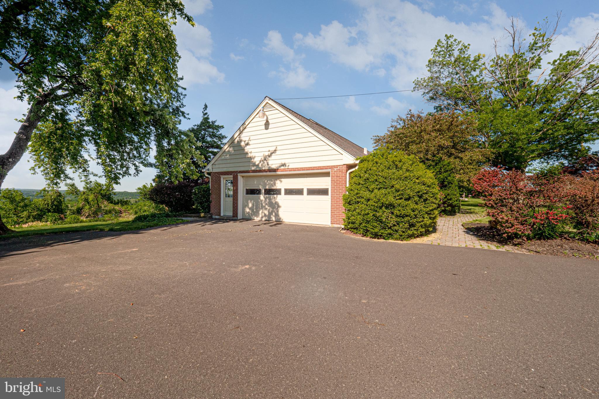 84 Bonnie Brae Road Spring City, PA 19475 - Photo 40 of 47