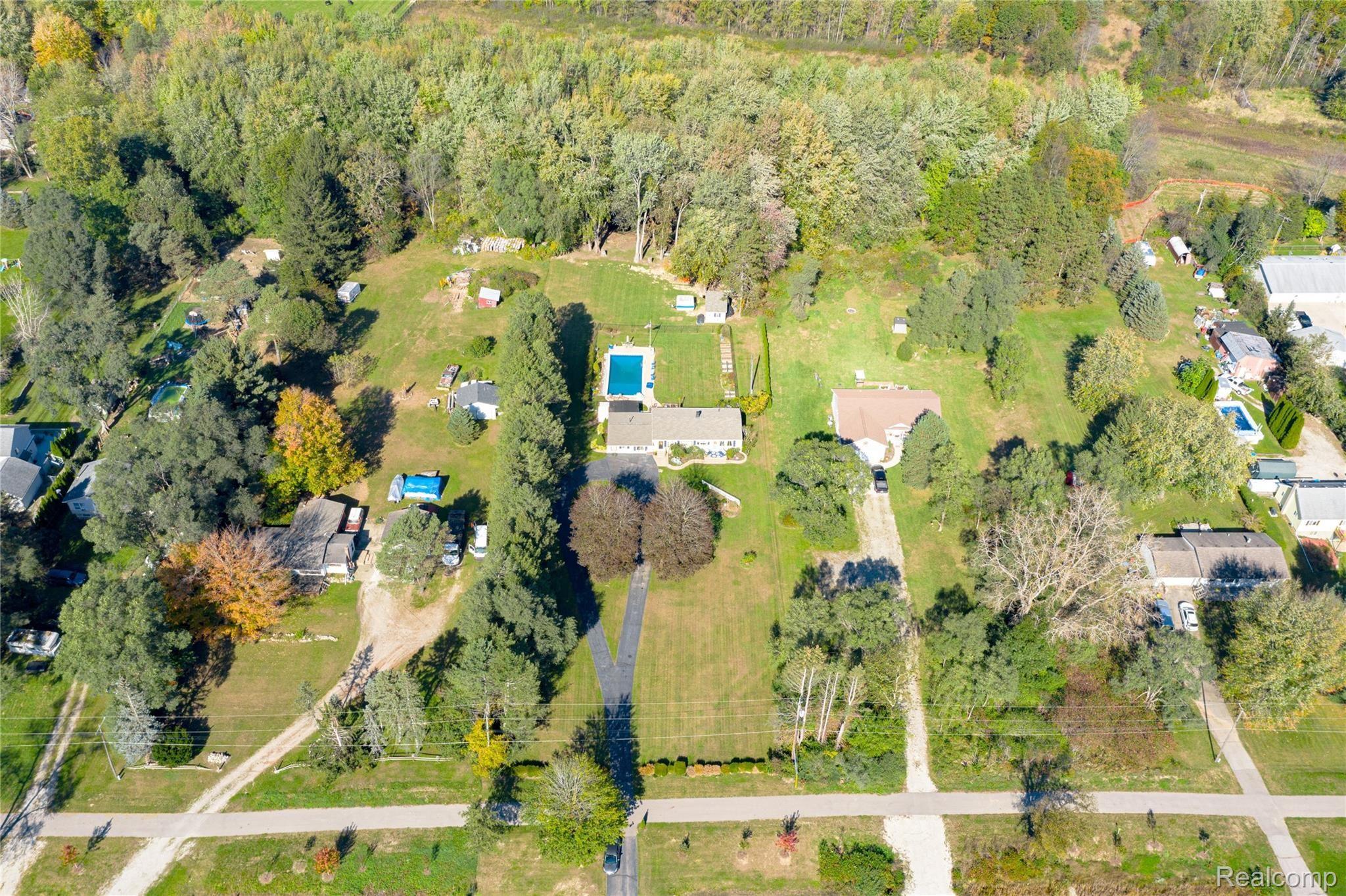 4308 Highland Road Highland, MI 48357 - Photo 60 of 60 Exteriors (1 of 29).jpg