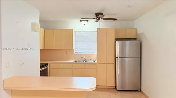 $2,500 | 3165 West 2nd Avenue, Unit 3165, Hialeah, FL 33012