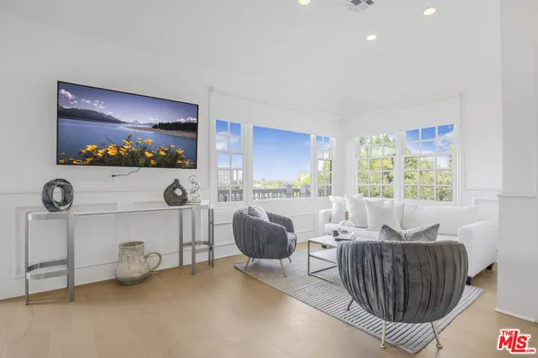 $36,900 | 14619 Valley Vista Boulevard, Sherman Oaks, CA 91403