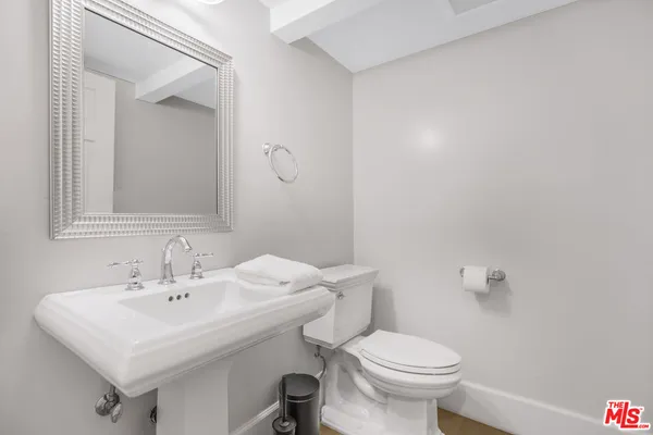 $36,900 | 14619 Valley Vista Boulevard, Sherman Oaks, CA 91403