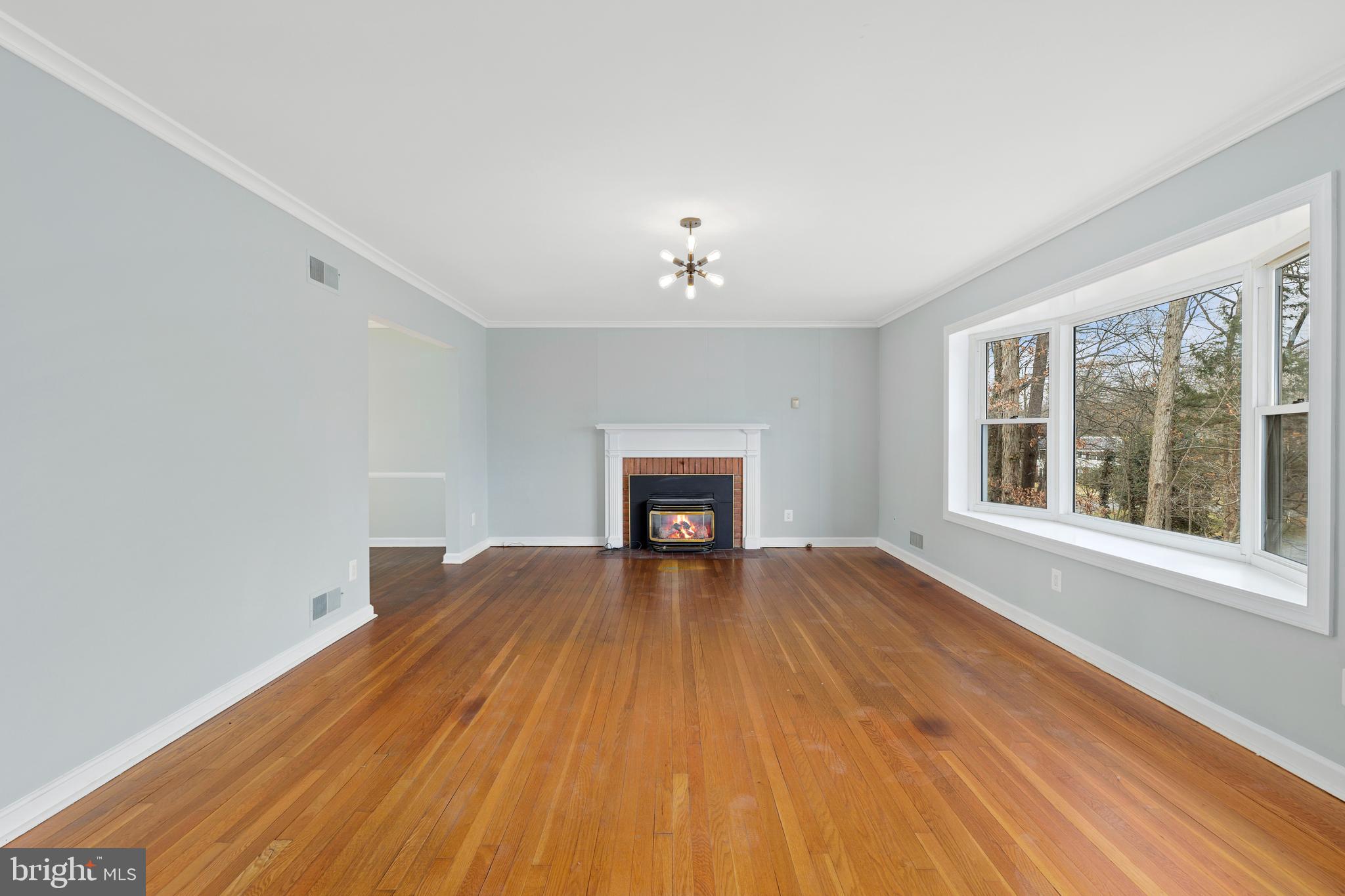 8713 Briarcroft Lane Laurel, MD 20708 - Photo 6 of 41 Gallery Image 6