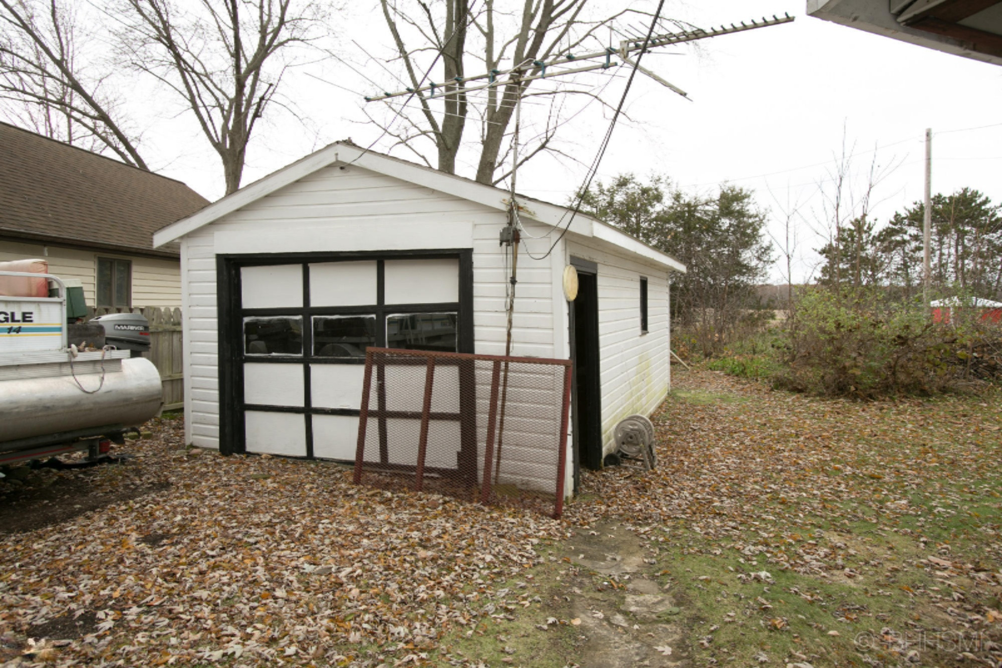 193 Lyon Lake Road Marshall, MI 49068 - Photo 16 of 20 193 lyon lake rd-116