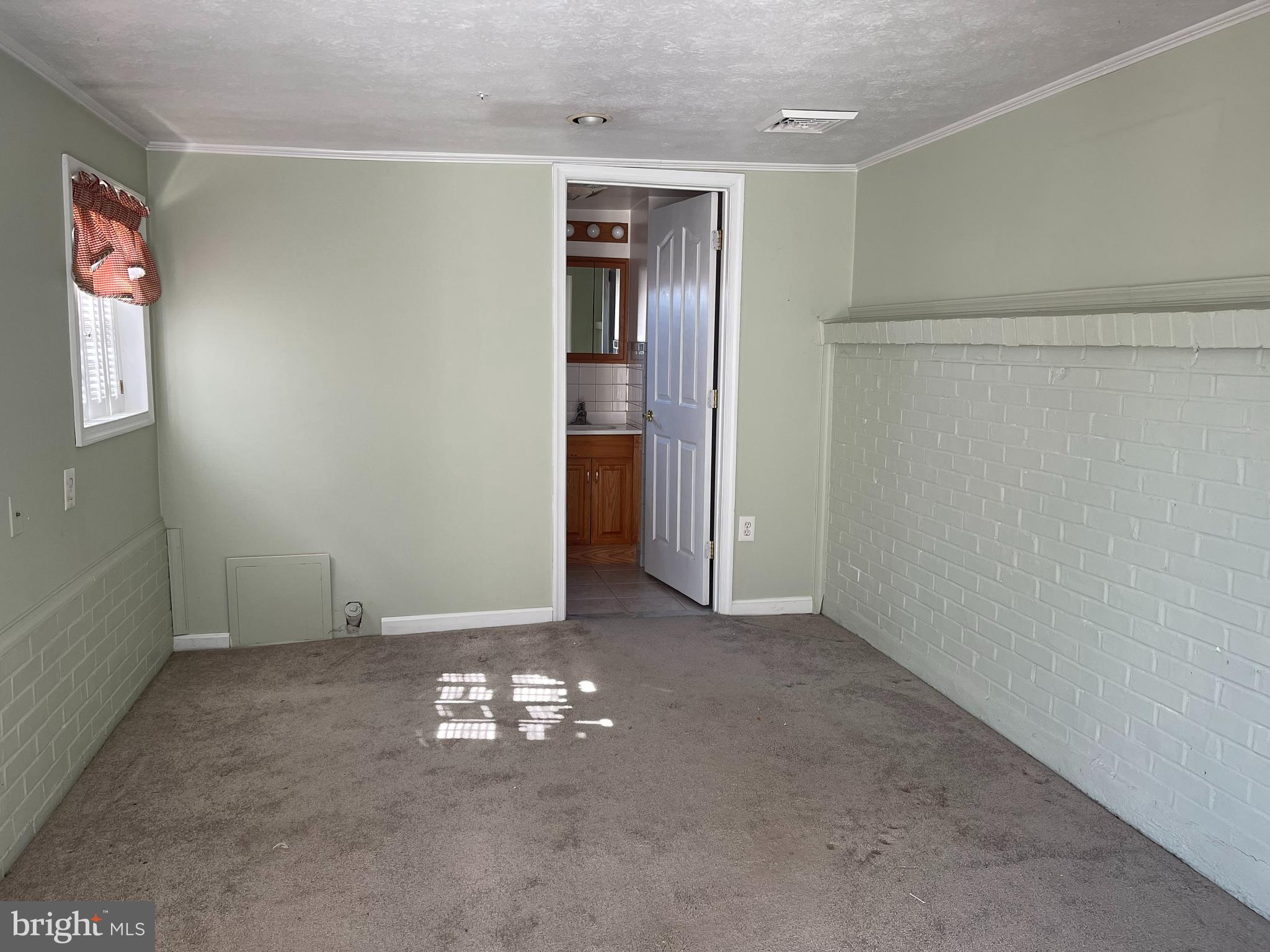 2423 Ellis Road Baltimore, MD 21234 - Photo 30 of 48 Bedroom 3/den