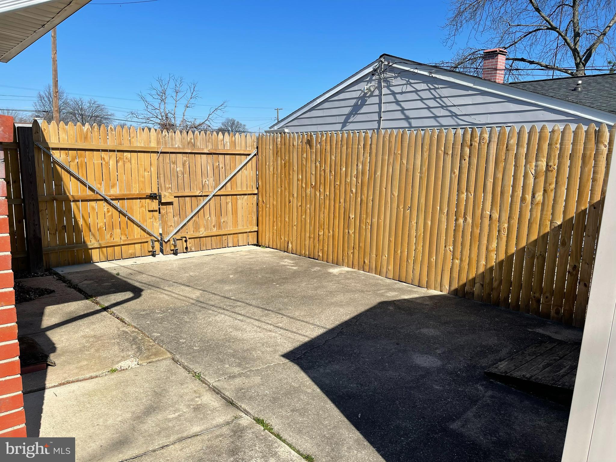 2423 Ellis Road Baltimore, MD 21234 - Photo 46 of 48 Driveway inside fence