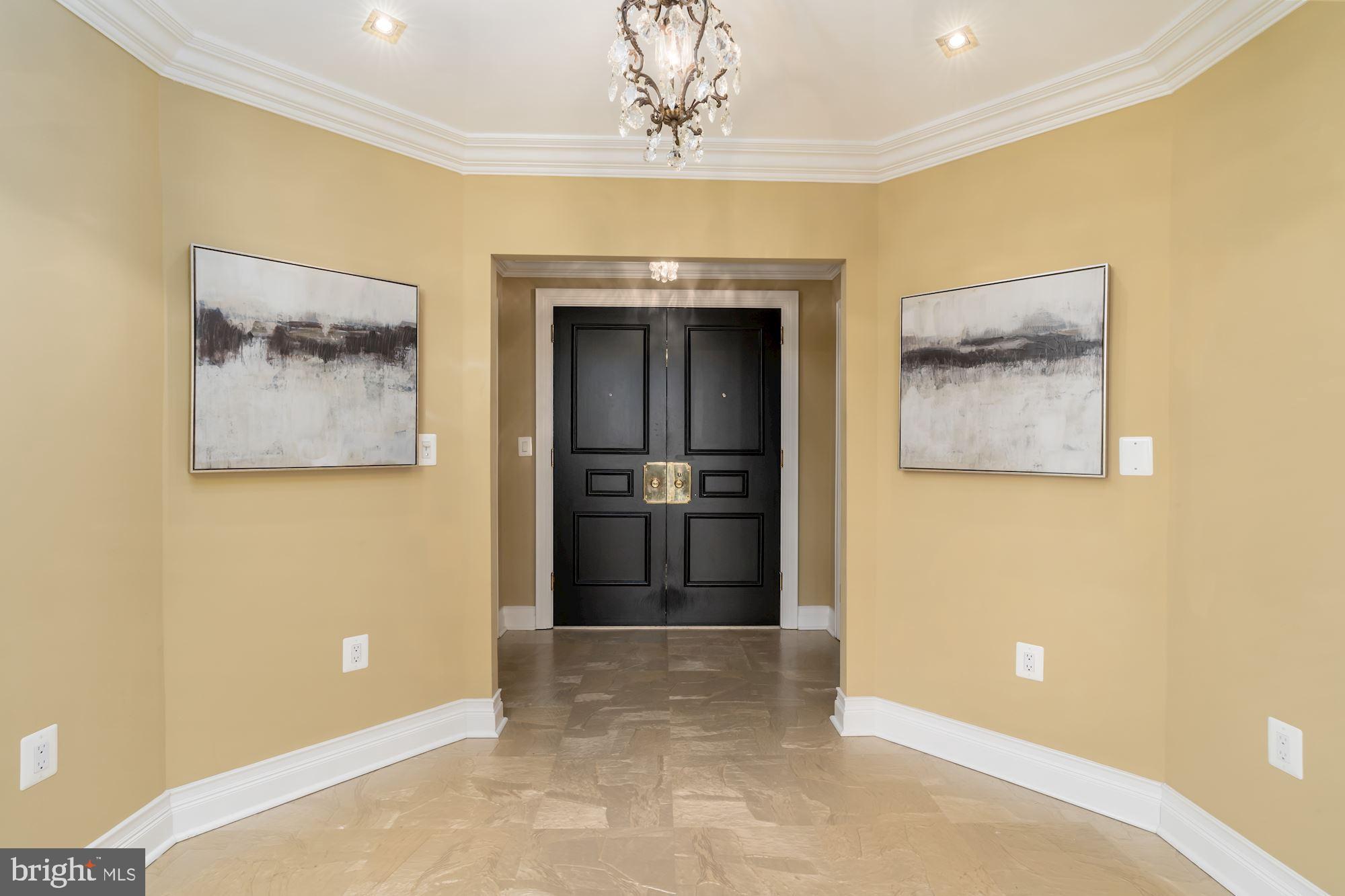 3030 K Street Northwest, Unit 210 Washington, DC 20007 - Photo 3 of 49 Foyer