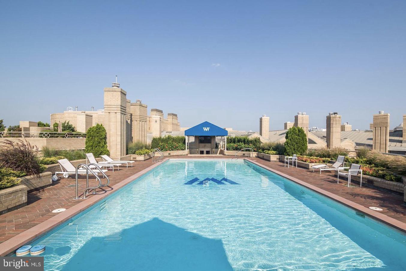 3030 K Street Northwest, Unit 210 Washington, DC 20007 - Photo 37 of 49 Rooftop Pool