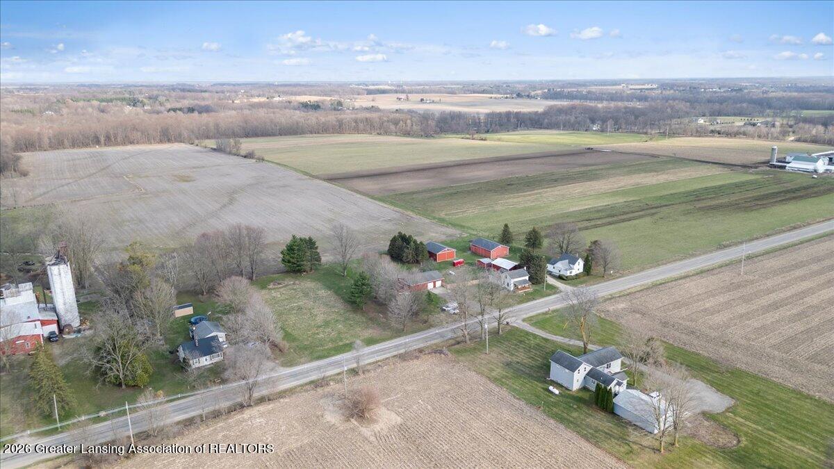 2304 North Chester Road Charlotte, MI 48813 - Photo 41 of 46 06-Media Jett - 02