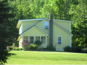 8828 Woodstock Road Hartford, VT 05059 - Photo 2 of 24 Gallery Image 2