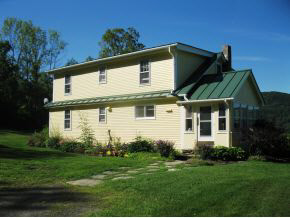 8828 Woodstock Road Hartford, VT 05059 - Photo 3 of 24 Gallery Image 3