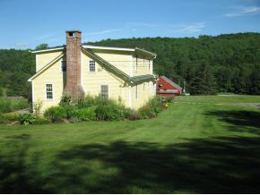 8828 Woodstock Road Hartford, VT 05059 - Photo 4 of 24 Gallery Image 4