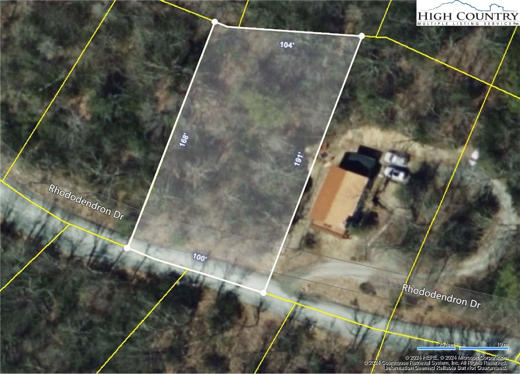 192 Rhododendron Drive Beech Mountain, NC 28604 - Photo 9 of 9 a view of a balcony